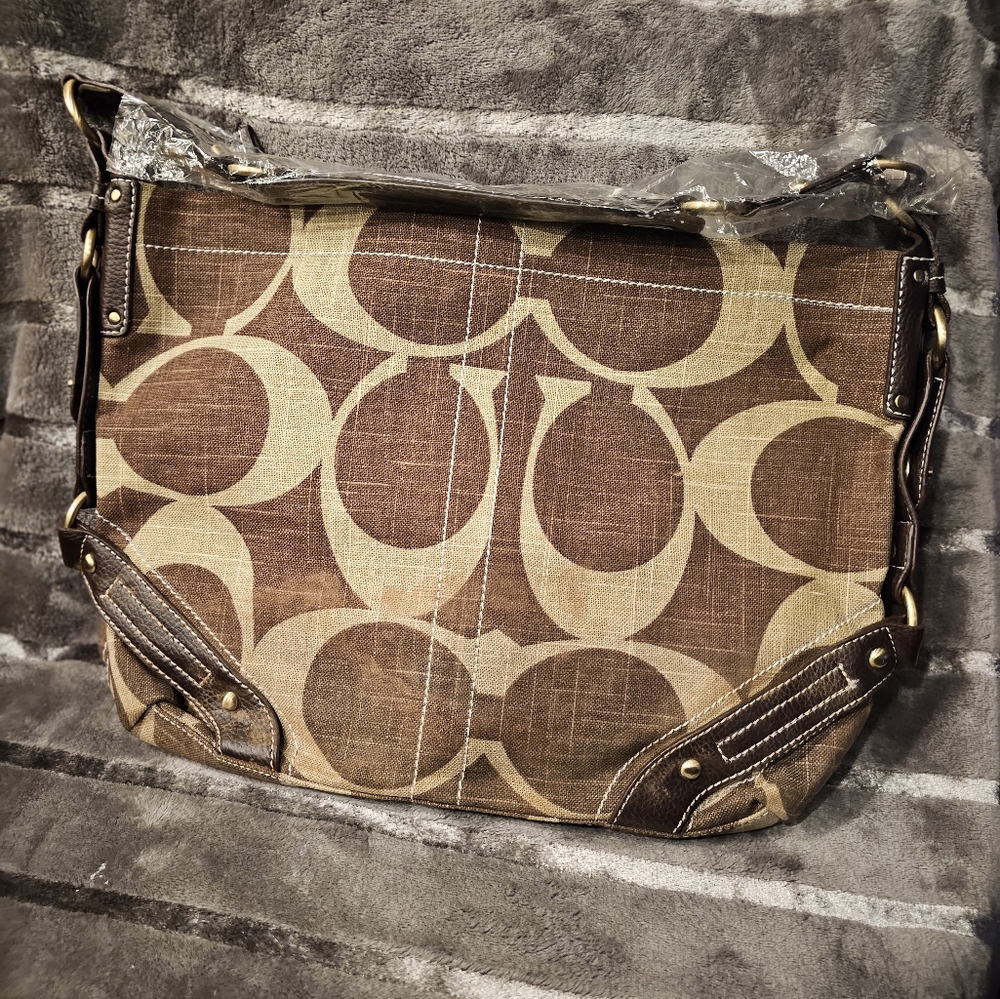 Coach purse - Picture 4 of 4